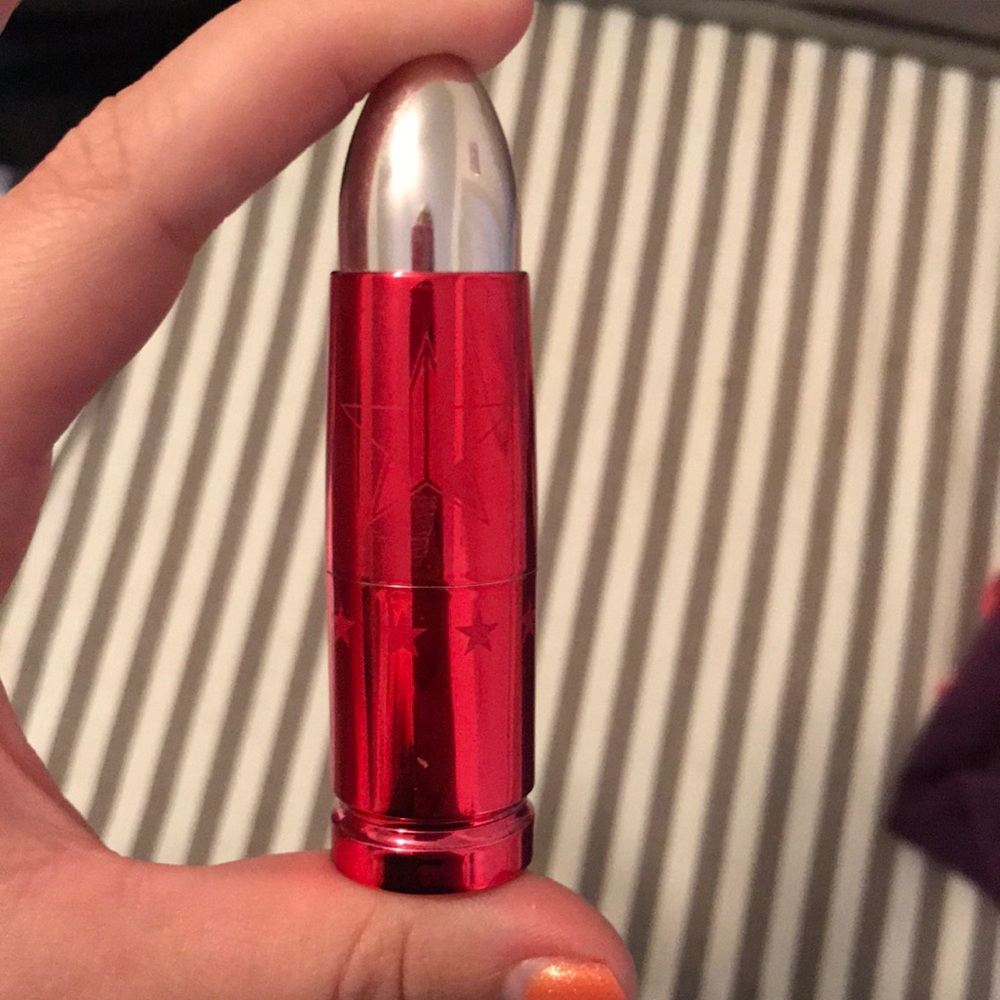 Jeffree Star androgyny lipstick